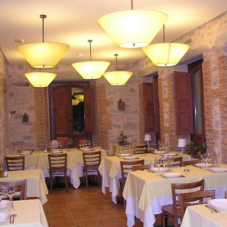 Hotel Balneario Almeida Dama Verde Альмейда-де-Саяго Экстерьер фото