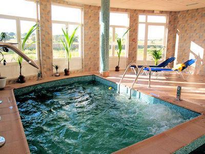 Hotel Balneario Almeida Dama Verde Альмейда-де-Саяго Экстерьер фото