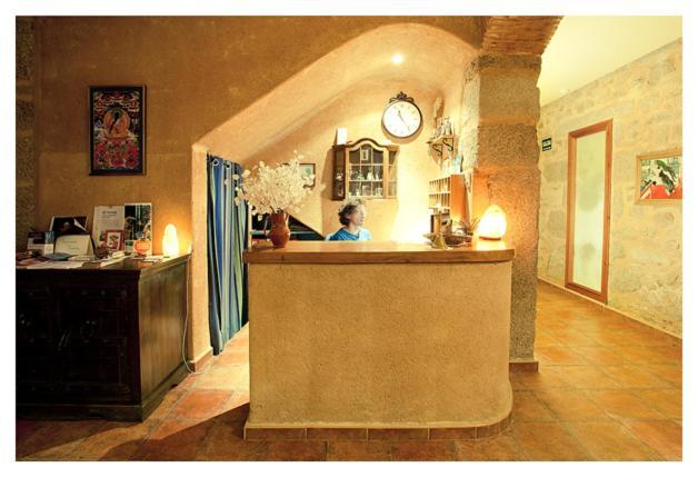 Hotel Balneario Almeida Dama Verde Альмейда-де-Саяго Экстерьер фото